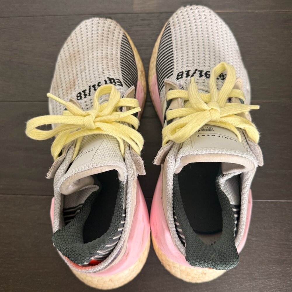 UNISEX SNEAKER